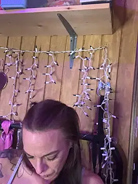 Snapshot of Kacinichole chatting on October 10, 2025, 5:17 am Kacinichole online show from October 10, 2025, 5:17 am