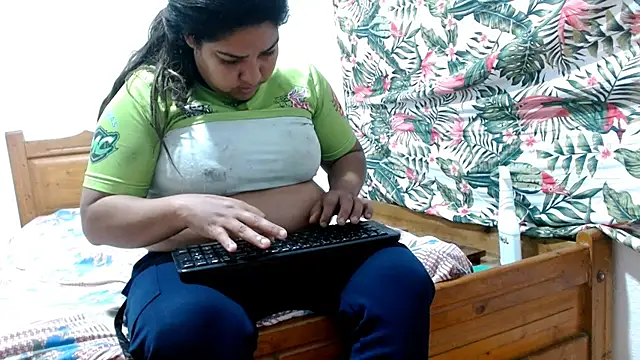 69smallstar online show from February 8, 2026, 11:46 am