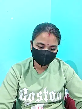 DivyaBhabhi69xh online show from April 1, 2026, 10:27 am