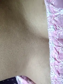 Hot pooja55 online show from February 6, 2026, 7:23 am