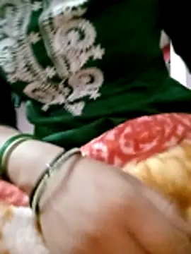 Snapshot of Hot_tin74 chatting on November 11, 2025, 5:24 pm Hot tin74 online show from November 11, 2025, 5:24 pm