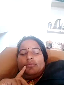 Snapshot of Suhani_hot12 chatting on December 17, 2025, 6:52 am Suhani hot12 online show from December 17, 2025, 6:52 am