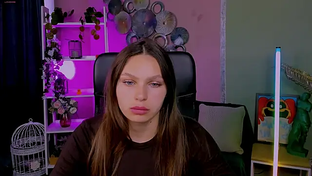 Snapshot of niri_vex chatting on October 3, 2025, 11:18 am niri vex online show from October 3, 2025, 11:18 am