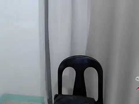 Snapshot of secretmiller_ chatting on September 29, 2025, 8:30 am secretmiller  online show from September 29, 2025, 8:30 am
