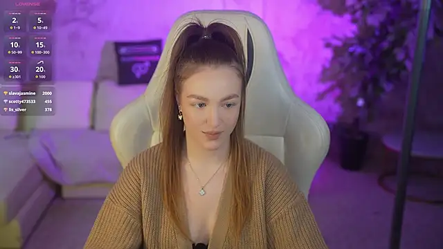 Ella 054 online show from November 17, 2025, 3:40 pm