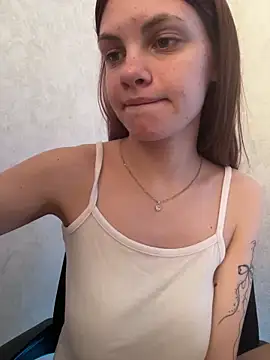 Snapshot of rinabluu chatting on April 1, 2026, 7:09 am rinabluu online show from April 1, 2026, 7:09 am