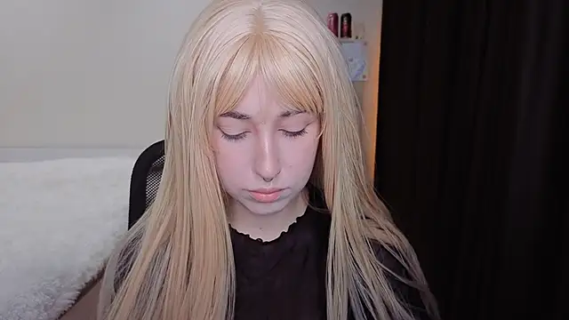 YukiMisa online show from September 24, 2025, 4:43 pm