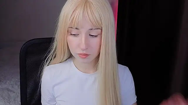 YukiMisa online show from October 7, 2025, 4:15 pm