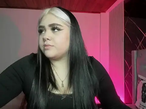 im bunny   online show from November 7, 2025, 7:36 pm