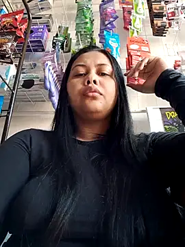 Alessandraa- online show from October 23, 2025, 3:11 pm