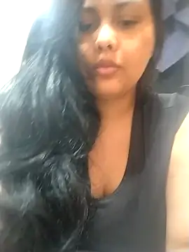 Alessandraa- online show from May 30, 2026, 8:39 pm