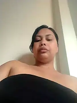 Alessandraa- online show from June 4, 2026, 1:17 pm