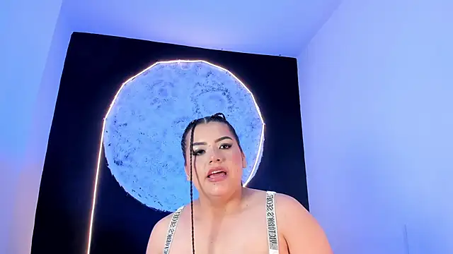 ScarletMoon1  online show from October 24, 2025, 9:11 pm