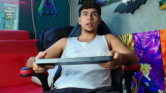 CHR58  online show from November 23, 2025, 2:28 pm