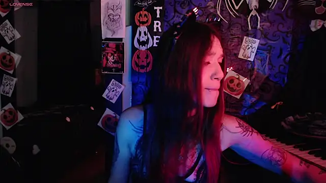 Snapshot of lilithword chatting on October 19, 2025, 1:12 pm lilithword online show from October 19, 2025, 1:12 pm