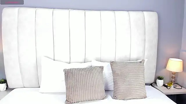 ScarletStarr online show from November 30, 2025, 4:27 am