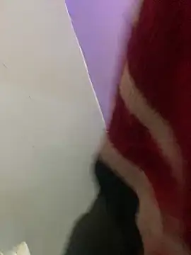 mohamed75893 online show from November 8, 2025, 9:46 pm