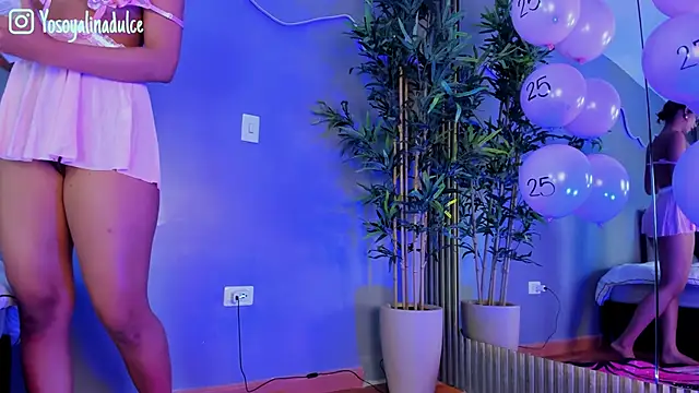 AlinaSweett  online show from October 2, 2025, 3:41 pm