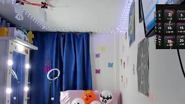 Snapshot of Megan_Darcy chatting on October 21, 2025, 11:05 pm Megan Darcy online show from October 21, 2025, 11:05 pm