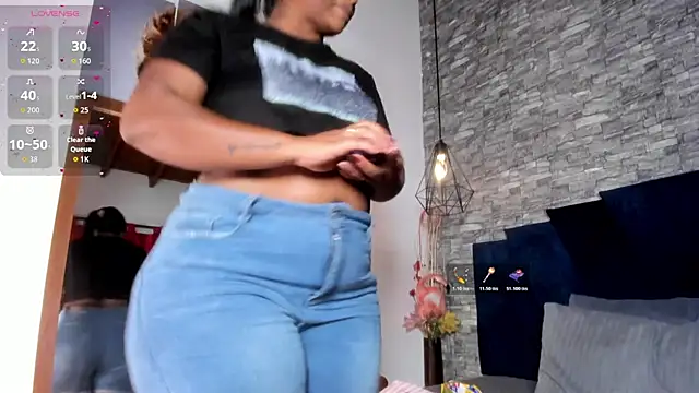 Emily Brown18 online show from March 19, 2026, 4:27 am