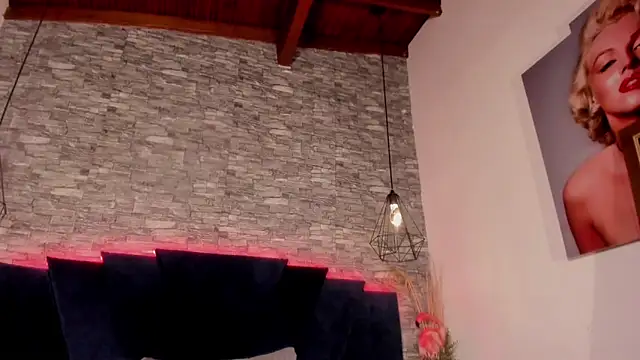 Emily Brown18 online show from April 14, 2026, 4:40 am