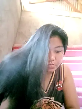 nikki zapphire online show from September 11, 2025, 2:33 am