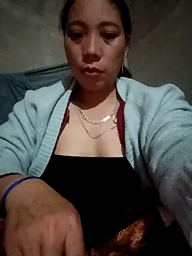 Snapshot of Phuong_xxx chatting on December 14, 2025, 3:06 pm Phuong xxx online show from December 14, 2025, 3:06 pm