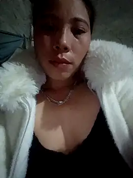 Snapshot of Phuong_xxx chatting on December 17, 2025, 9:32 pm Phuong xxx online show from December 17, 2025, 9:32 pm