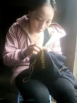 Snapshot of Phuong_xxx chatting on December 22, 2025, 1:24 am Phuong xxx online show from December 22, 2025, 1:24 am