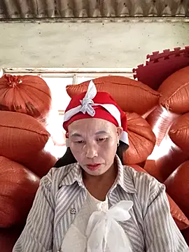 me-cute online show from November 17, 2025, 2:17 am