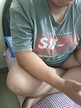 payal 261072  online show from October 8, 2025, 10:18 pm