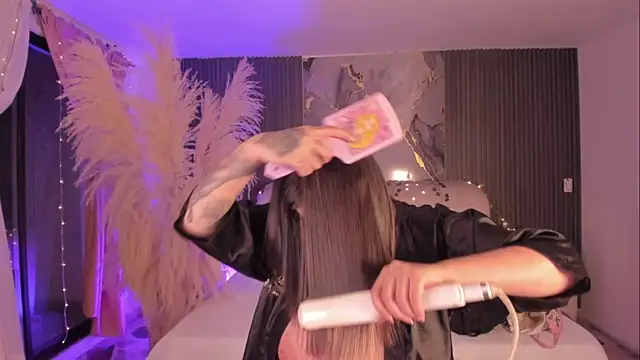 SarahCastro1  online show from March 26, 2026, 5:46 am