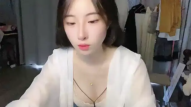 Snapshot of Freya7777 chatting on September 13, 2025, 4:01 am Freya7777 online show from September 13, 2025, 4:01 am