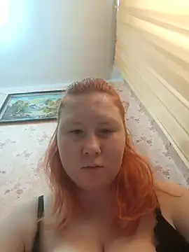 Snapshot of MiaKissy chatting on February 23, 2026, 9:28 am MiaKissy online show from February 23, 2026, 9:28 am