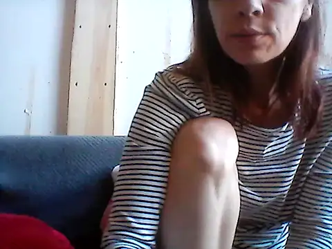 Snapshot of Milana38 chatting on March 27, 2026, 8:26 am Milana38 online show from March 27, 2026, 8:26 am