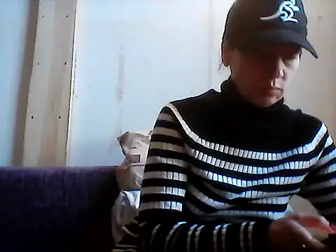 Snapshot of Milana38 chatting on April 4, 2026, 7:28 am Milana38 online show from April 4, 2026, 7:28 am