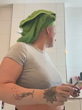 Rozendefotz online show from March 4, 2026, 8:20 am