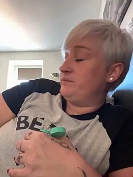 Rozendefotz online show from March 6, 2026, 1:29 pm