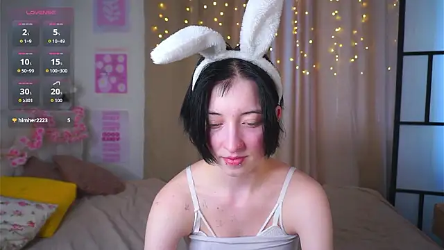 JuanaFriesz online show from March 11, 2026, 9:15 am