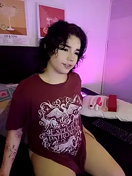 Snapshot of damienbeltmonth chatting on November 9, 2025, 9:13 pm damienbeltmonth online show from November 9, 2025, 9:13 pm