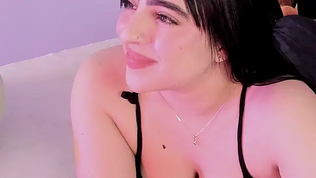 Camila Matinez  online show from January 15, 2026, 1:32 am