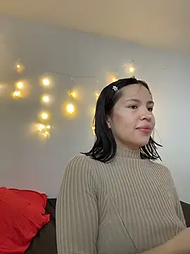 Snapshot of aliciia_23 chatting on December 5, 2025, 8:38 pm aliciia 23 online show from December 5, 2025, 8:38 pm