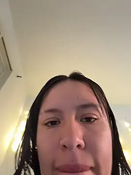 Snapshot of aliciia_23 chatting on December 15, 2025, 9:52 pm aliciia 23 online show from December 15, 2025, 9:52 pm