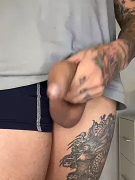 Snapshot of thekingcrazy chatting on October 23, 2025, 8:18 pm thekingcrazy online show from October 23, 2025, 8:18 pm