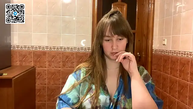 MaroonMoon  online show from October 12, 2025, 7:46 pm