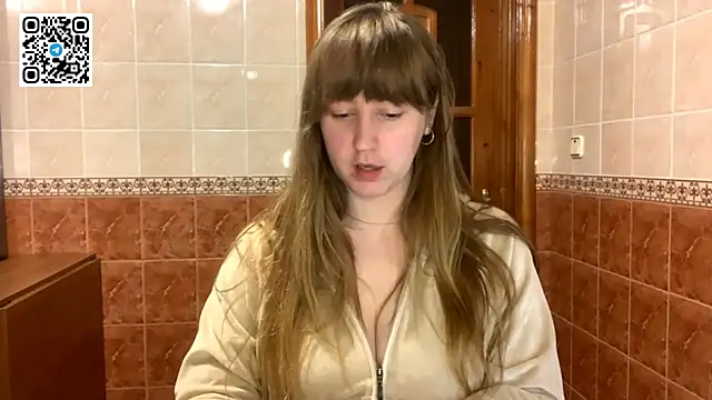 MaroonMoon  online show from November 21, 2025, 8:51 pm