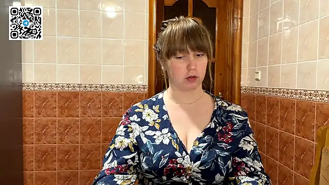 MaroonMoon  online show from February 12, 2026, 8:59 pm