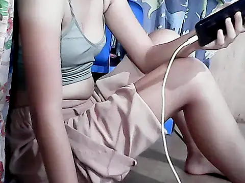 pinay-momm1682 online show from April 7, 2026, 9:21 am