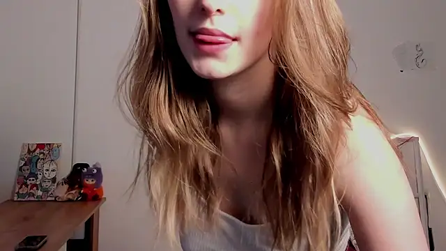 VesperaCeleste online show from February 1, 2026, 10:47 am