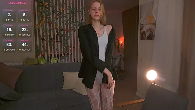 sofiapurex online show from November 6, 2025, 7:26 pm